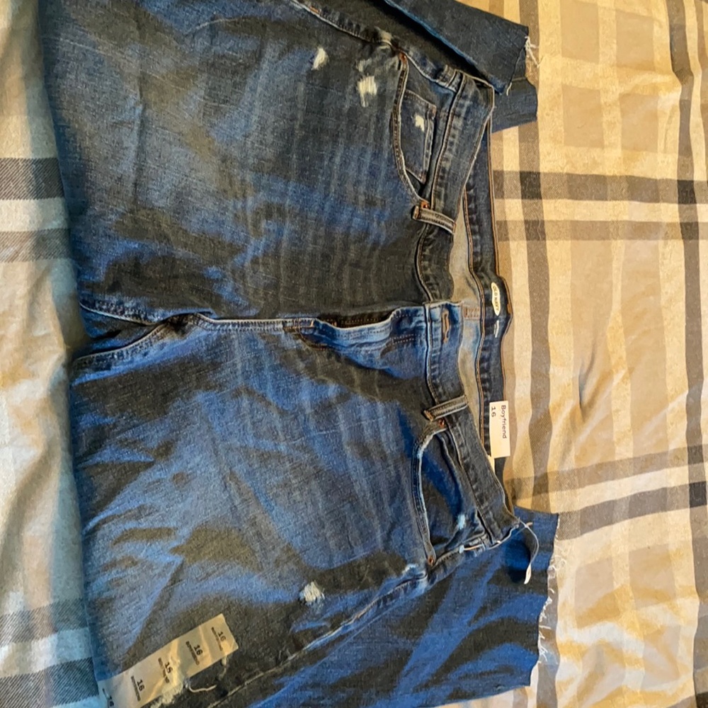 Old navy boyfriend jeans new with tags